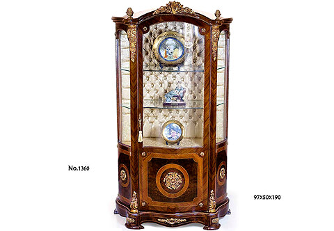 Napoleon III Vitrine