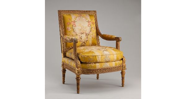 The Difference between Louis XV and Louis XVI style chairs 