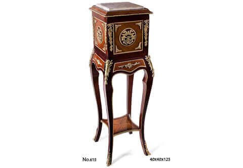 French Louis XV style ormolu-mounted sans traverse veneer inlaid marble topped Vase Stand inspired of Johann Martin Levien Jewel cabinet style form circa.1846 of the Royal Collection; The inset marble top above a square body sans traverse double veneer inlaid and ormolu mounted with a central medallion representing birds drinking from a fountain within a circular ormolu beaded trim surrounded with four ormolu mounts corners, square ormolu trim and pair of festooned ribbon tied foliate pendants; All above scalloped shape apron ornamented with ormolu acanthus scrolling foliage mount and ormolu bands; each corner is adorned with large pierced ormolu acanthus chute and ormolu bands to the contour; the four curved and splayed supports are connected with an ormolu-mounted veneer inlaid bottom tier stretcher and four ormolu acanthus sabots.