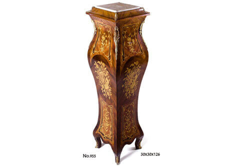 French Louis XV style ormolu-mounted sans traverse double quarter veneer and exotic floral marquetry inlaid bombé shaped artistic Pedestal