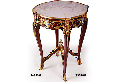 French Louis XV style gilt-ormolu-mounted Allegorical Herculaneum Wedgwood Jasperware Plaque Pier Side Table after the model by François Linke