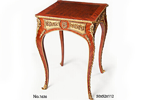 French Louis XV style ormolu-mounted crossbanded veneer inlaid rectangular Table Ambulante