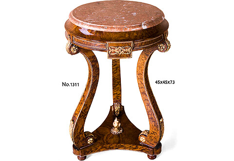 Napoleon Second Empire style acanthus ormolu-mounted circular marble topped 'S' shaped supports side table on concave sides triform plinth