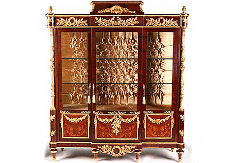 French Louis XVI style ormolu-mounted veneer and marquetry inlaid China Cabinet after the model by Frédéric Durand et Fils, based on a model by Martin Carlin